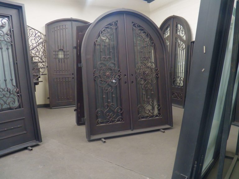 Palazzo Round Top Ornamental Iron Doors